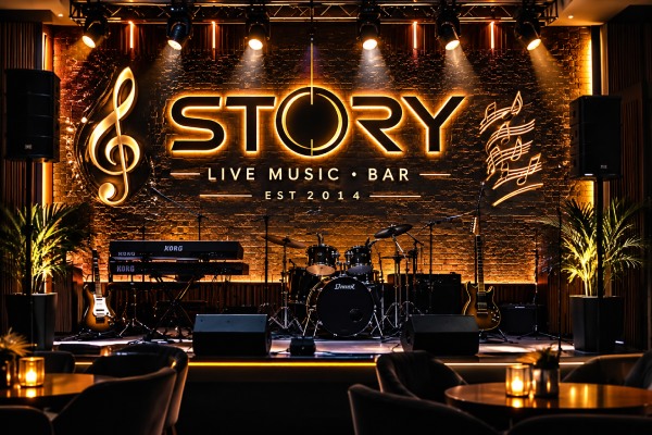 story-logo